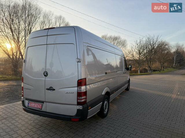 Серый Мерседес Sprinter, объемом двигателя 0 л и пробегом 390 тыс. км за 16800 $, фото 3 на Automoto.ua