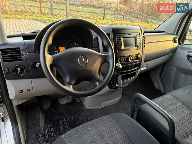 Серый Мерседес Sprinter, объемом двигателя 0 л и пробегом 390 тыс. км за 16800 $, фото 8 на Automoto.ua