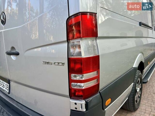 Серый Мерседес Sprinter, объемом двигателя 2.2 л и пробегом 290 тыс. км за 23950 $, фото 23 на Automoto.ua