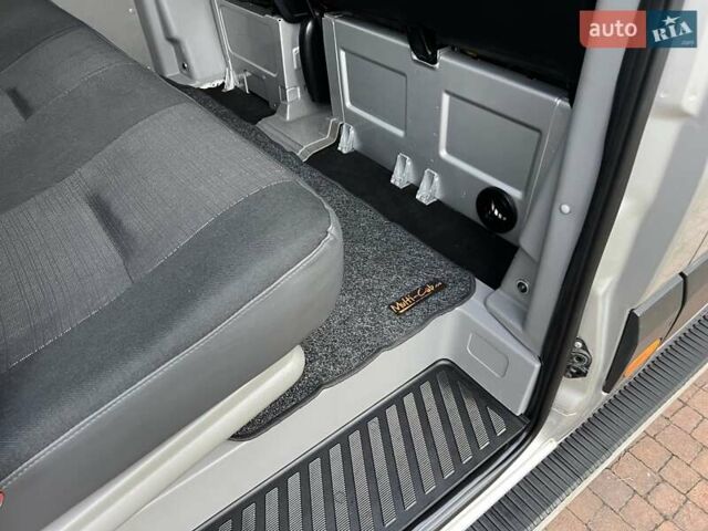 Серый Мерседес Sprinter, объемом двигателя 2.2 л и пробегом 290 тыс. км за 23950 $, фото 95 на Automoto.ua