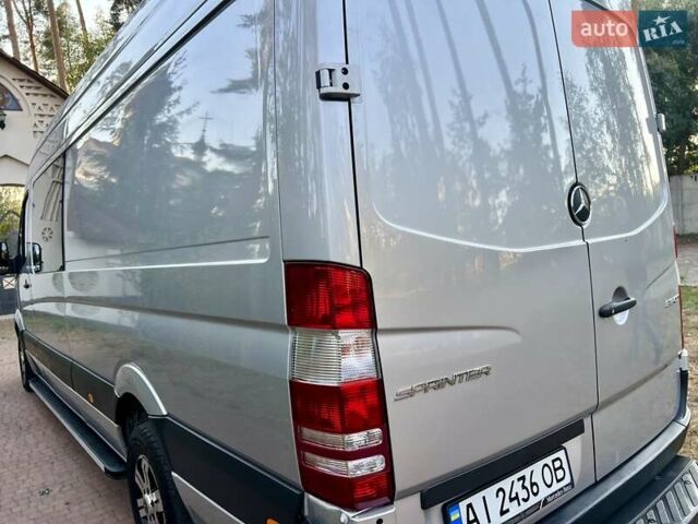 Серый Мерседес Sprinter, объемом двигателя 2.2 л и пробегом 290 тыс. км за 23950 $, фото 131 на Automoto.ua