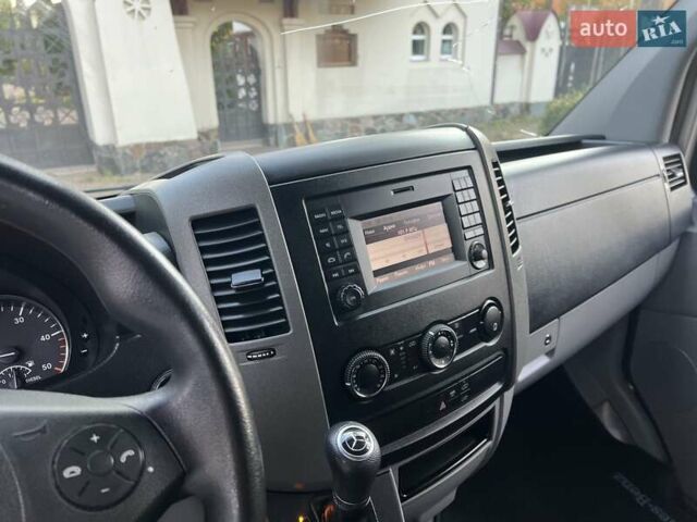 Серый Мерседес Sprinter, объемом двигателя 2.2 л и пробегом 290 тыс. км за 23950 $, фото 54 на Automoto.ua