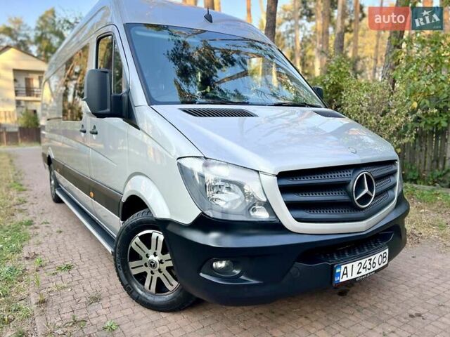 Серый Мерседес Sprinter, объемом двигателя 2.2 л и пробегом 290 тыс. км за 23950 $, фото 3 на Automoto.ua