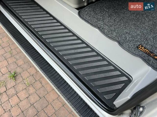 Серый Мерседес Sprinter, объемом двигателя 2.2 л и пробегом 290 тыс. км за 23950 $, фото 97 на Automoto.ua