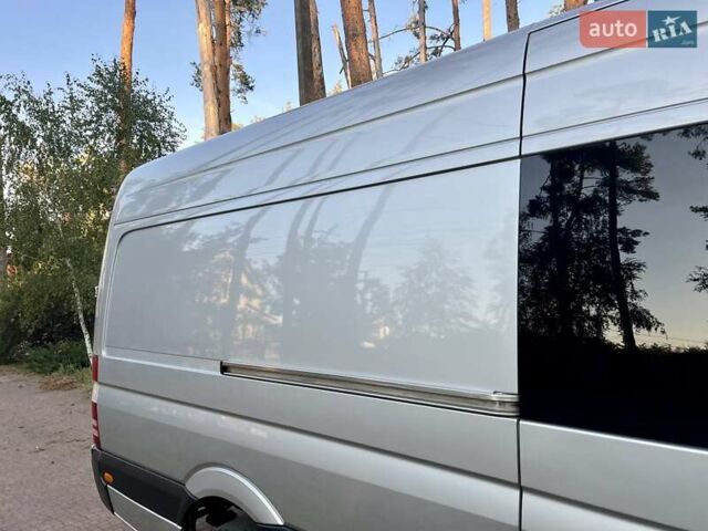 Серый Мерседес Sprinter, объемом двигателя 2.2 л и пробегом 290 тыс. км за 23950 $, фото 22 на Automoto.ua