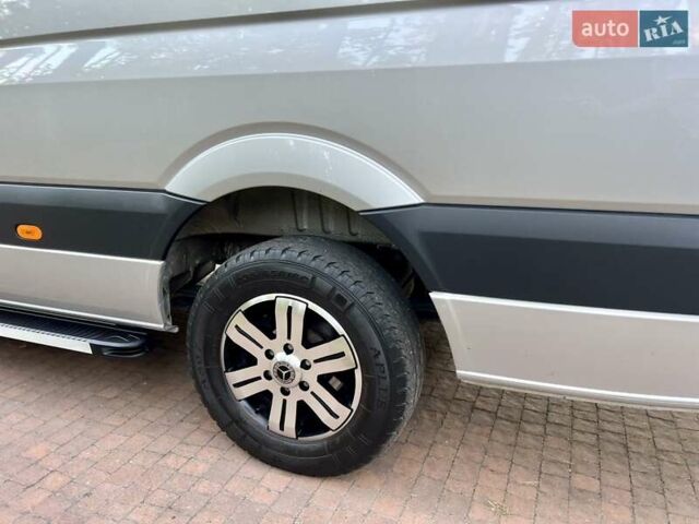 Серый Мерседес Sprinter, объемом двигателя 2.2 л и пробегом 290 тыс. км за 23950 $, фото 134 на Automoto.ua