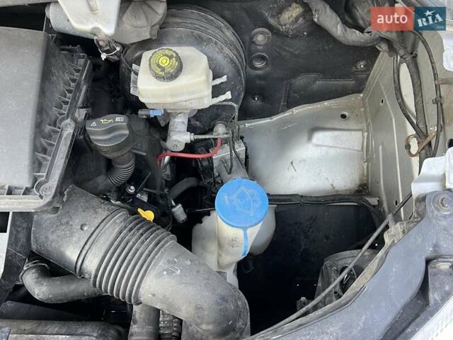 Серый Мерседес Sprinter, объемом двигателя 2.2 л и пробегом 290 тыс. км за 23950 $, фото 32 на Automoto.ua