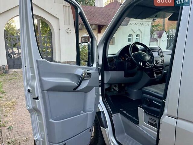 Серый Мерседес Sprinter, объемом двигателя 2.2 л и пробегом 290 тыс. км за 23950 $, фото 35 на Automoto.ua