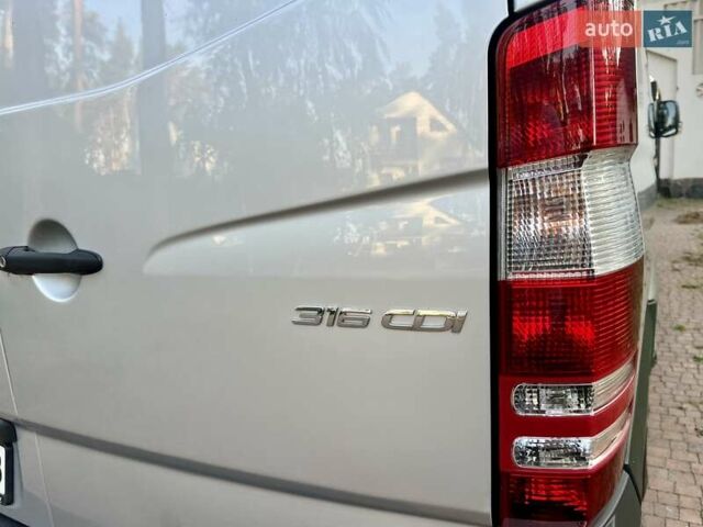 Серый Мерседес Sprinter, объемом двигателя 2.2 л и пробегом 290 тыс. км за 23950 $, фото 27 на Automoto.ua