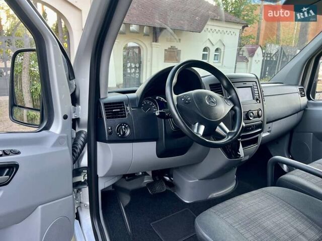 Серый Мерседес Sprinter, объемом двигателя 2.2 л и пробегом 290 тыс. км за 23950 $, фото 36 на Automoto.ua