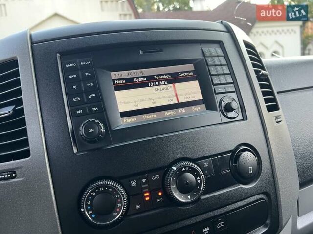 Серый Мерседес Sprinter, объемом двигателя 2.2 л и пробегом 290 тыс. км за 23950 $, фото 59 на Automoto.ua