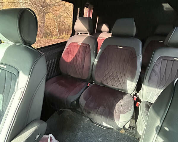 Серый Мерседес Sprinter, объемом двигателя 2.15 л и пробегом 423 тыс. км за 27900 $, фото 7 на Automoto.ua
