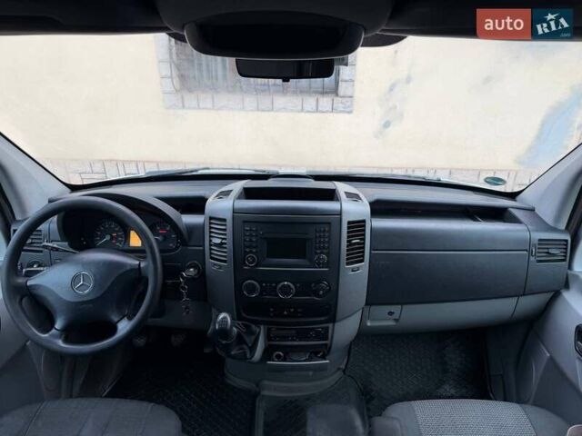 Серый Мерседес Sprinter, объемом двигателя 2.14 л и пробегом 258 тыс. км за 15700 $, фото 15 на Automoto.ua