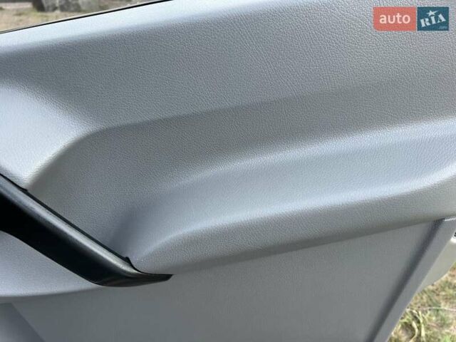 Серый Мерседес Sprinter, объемом двигателя 2.2 л и пробегом 290 тыс. км за 23950 $, фото 71 на Automoto.ua