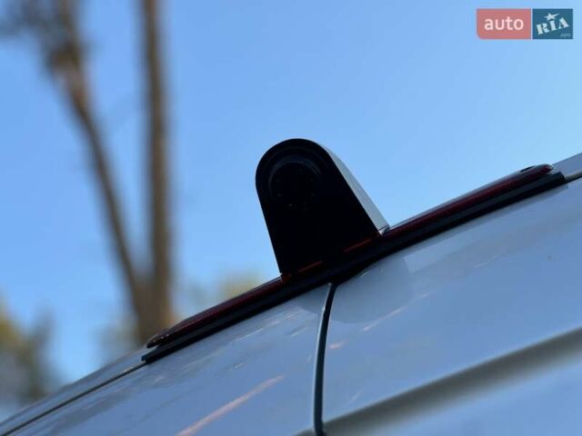 Серый Мерседес Sprinter, объемом двигателя 2.2 л и пробегом 290 тыс. км за 23950 $, фото 28 на Automoto.ua