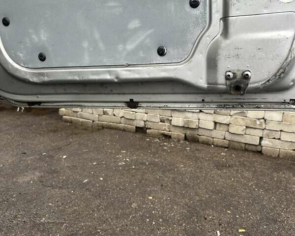 Серый Мерседес Sprinter, объемом двигателя 2.1 л и пробегом 277 тыс. км за 17500 $, фото 9 на Automoto.ua