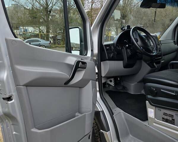 Сірий Мерседес Sprinter, об'ємом двигуна 2.1 л та пробігом 341 тис. км за 19900 $, фото 11 на Automoto.ua