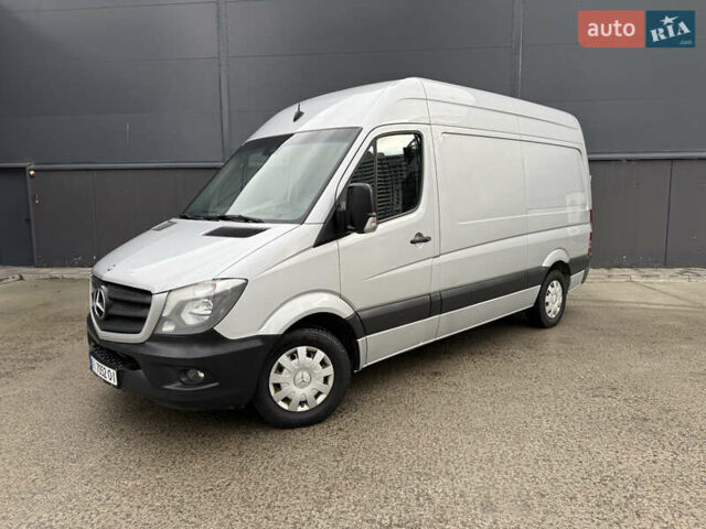 Серый Мерседес Sprinter, объемом двигателя 0 л и пробегом 420 тыс. км за 20000 $, фото 5 на Automoto.ua
