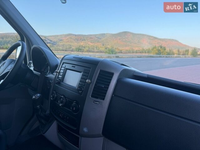Серый Мерседес Sprinter, объемом двигателя 0 л и пробегом 336 тыс. км за 20700 $, фото 34 на Automoto.ua