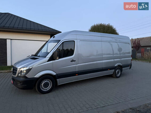 Сірий Мерседес Sprinter, об'ємом двигуна 0 л та пробігом 395 тис. км за 17600 $, фото 4 на Automoto.ua