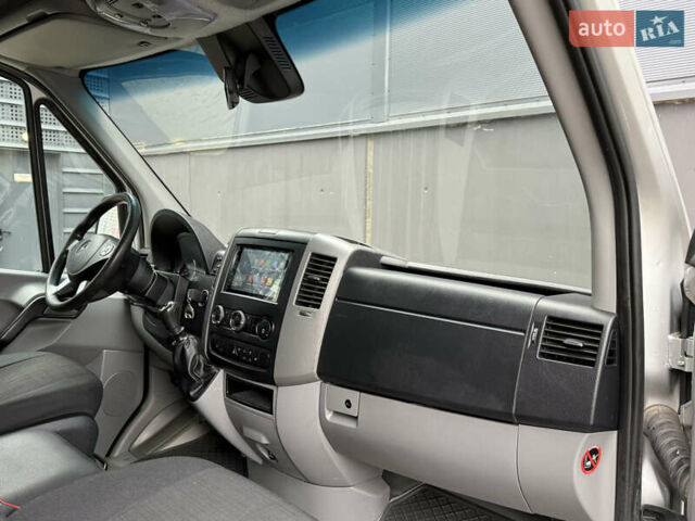 Серый Мерседес Sprinter, объемом двигателя 0 л и пробегом 420 тыс. км за 20000 $, фото 27 на Automoto.ua