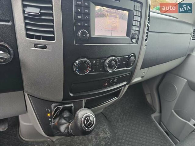 Серый Мерседес Sprinter, объемом двигателя 2.2 л и пробегом 165 тыс. км за 20750 $, фото 27 на Automoto.ua
