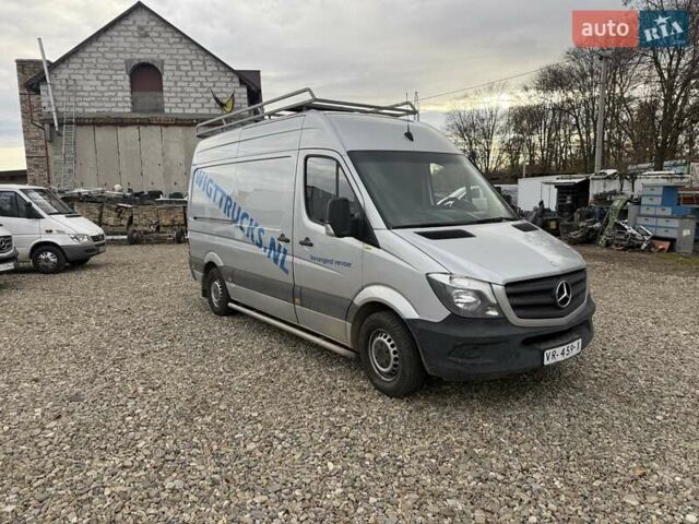 Серый Мерседес Sprinter, объемом двигателя 2.2 л и пробегом 275 тыс. км за 15900 $, фото 7 на Automoto.ua