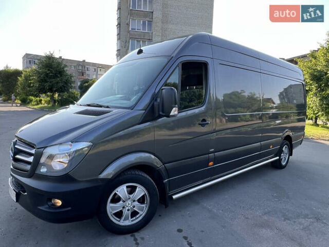 Серый Мерседес Sprinter, объемом двигателя 2.2 л и пробегом 215 тыс. км за 19699 $, фото 28 на Automoto.ua
