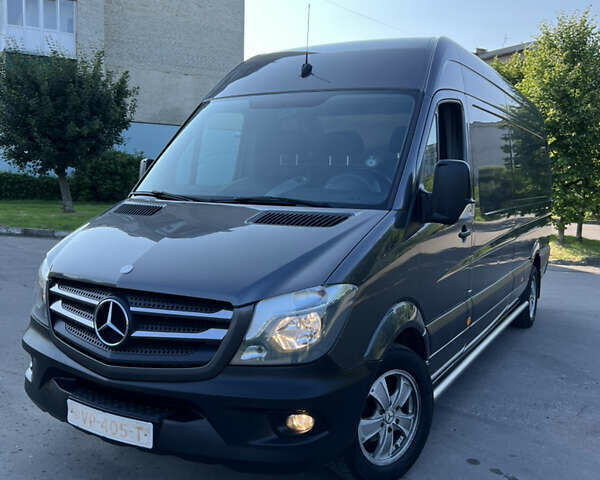 Серый Мерседес Sprinter, объемом двигателя 2.2 л и пробегом 215 тыс. км за 19699 $, фото 11 на Automoto.ua