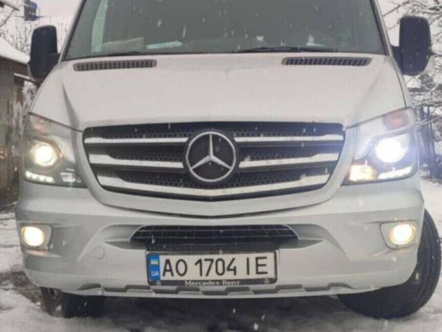 Серый Мерседес Sprinter, объемом двигателя 2.2 л и пробегом 585 тыс. км за 22500 $, фото 8 на Automoto.ua