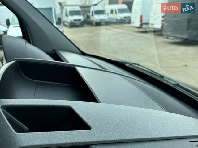 Серый Мерседес Sprinter, объемом двигателя 2.2 л и пробегом 390 тыс. км за 16200 $, фото 22 на Automoto.ua