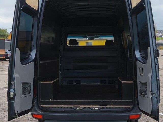 Серый Мерседес Sprinter, объемом двигателя 0 л и пробегом 288 тыс. км за 21700 $, фото 24 на Automoto.ua