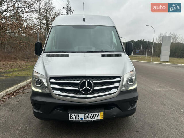 Серый Мерседес Sprinter, объемом двигателя 2.2 л и пробегом 291 тыс. км за 21500 $, фото 2 на Automoto.ua