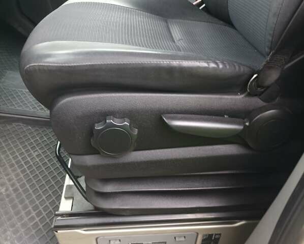 Серый Мерседес Sprinter, объемом двигателя 2.2 л и пробегом 318 тыс. км за 17500 $, фото 7 на Automoto.ua