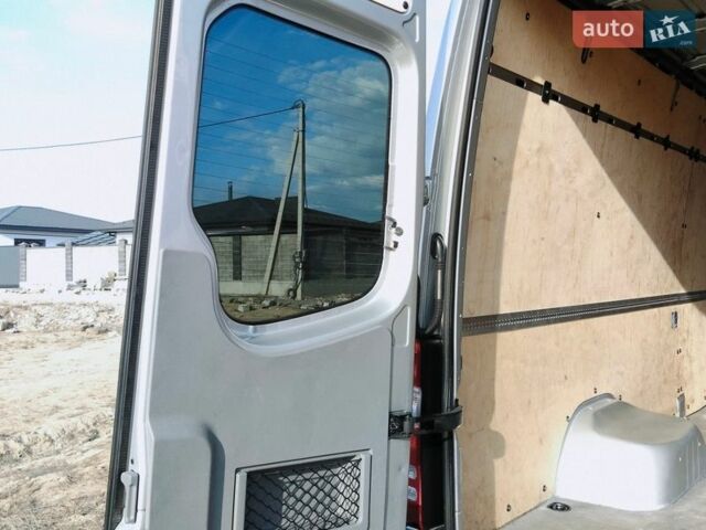 Серый Мерседес Sprinter, объемом двигателя 2.2 л и пробегом 216 тыс. км за 29800 $, фото 32 на Automoto.ua