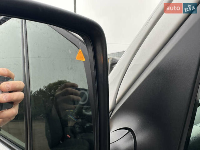 Серый Мерседес Sprinter, объемом двигателя 3 л и пробегом 277 тыс. км за 38800 $, фото 25 на Automoto.ua