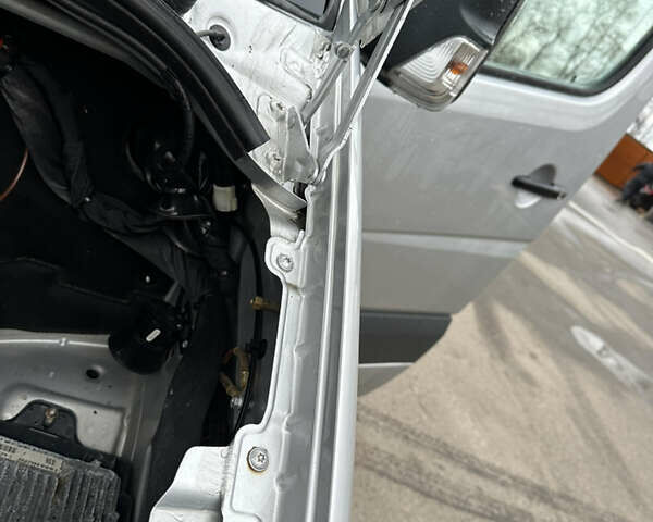 Серый Мерседес Sprinter, объемом двигателя 3 л и пробегом 277 тыс. км за 38800 $, фото 25 на Automoto.ua