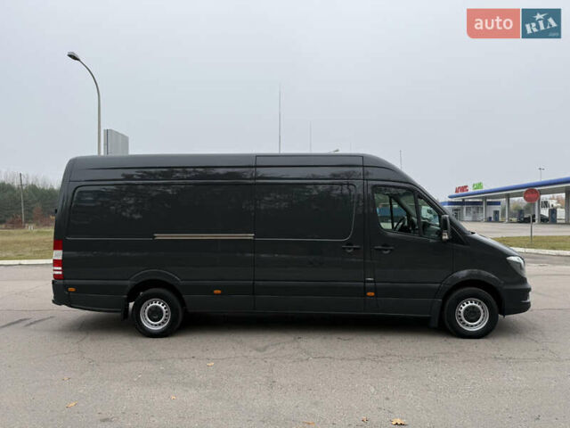 Серый Мерседес Sprinter, объемом двигателя 0 л и пробегом 345 тыс. км за 19300 $, фото 4 на Automoto.ua
