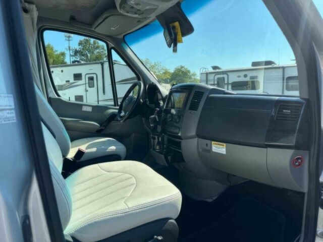 Серый Мерседес Sprinter, объемом двигателя 3 л и пробегом 76 тыс. км за 18700 $, фото 11 на Automoto.ua