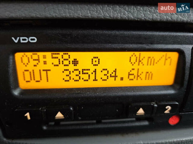 Серый Мерседес Sprinter, объемом двигателя 3 л и пробегом 335 тыс. км за 38499 $, фото 26 на Automoto.ua