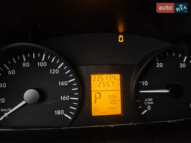 Серый Мерседес Sprinter, объемом двигателя 3 л и пробегом 335 тыс. км за 38499 $, фото 13 на Automoto.ua