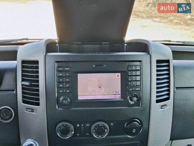 Серый Мерседес Sprinter, объемом двигателя 2.2 л и пробегом 216 тыс. км за 29800 $, фото 22 на Automoto.ua