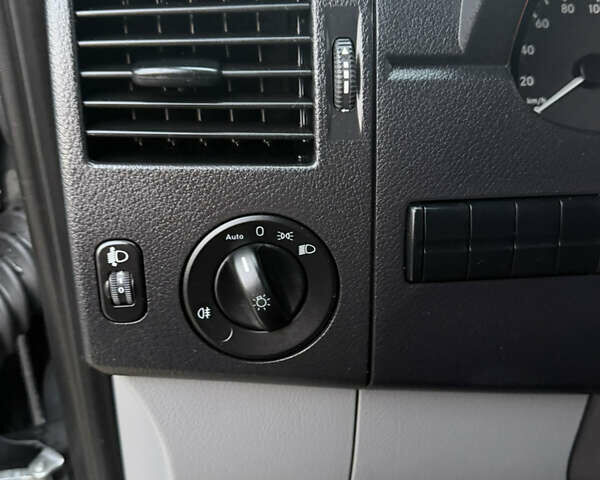 Серый Мерседес Sprinter, объемом двигателя 0 л и пробегом 345 тыс. км за 19200 $, фото 11 на Automoto.ua