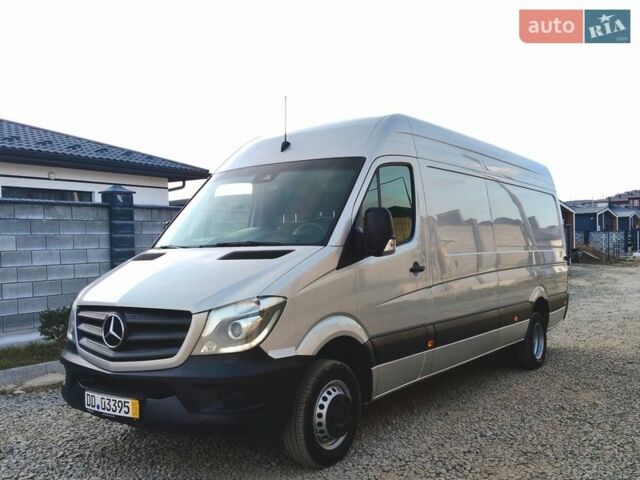 Серый Мерседес Sprinter, объемом двигателя 2.2 л и пробегом 216 тыс. км за 29800 $, фото 2 на Automoto.ua
