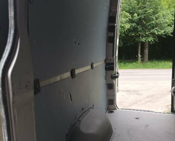 Серый Мерседес Sprinter, объемом двигателя 2.2 л и пробегом 318 тыс. км за 17500 $, фото 35 на Automoto.ua