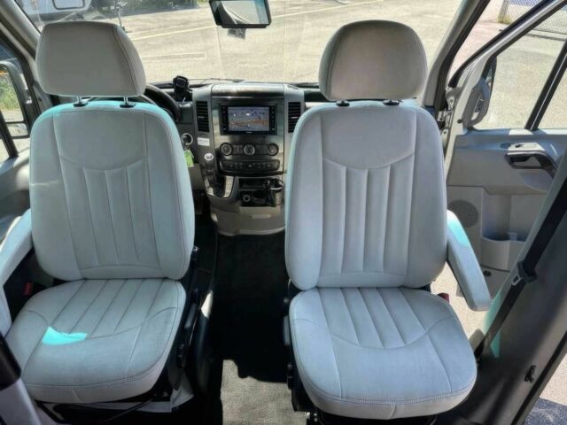 Серый Мерседес Sprinter, объемом двигателя 3 л и пробегом 76 тыс. км за 18700 $, фото 10 на Automoto.ua