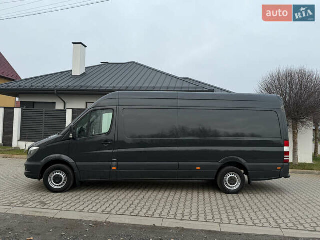 Серый Мерседес Sprinter, объемом двигателя 0 л и пробегом 345 тыс. км за 19200 $, фото 6 на Automoto.ua