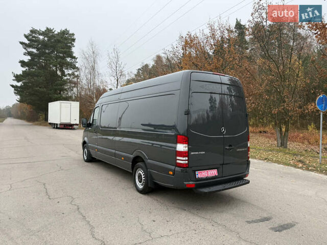 Серый Мерседес Sprinter, объемом двигателя 0 л и пробегом 345 тыс. км за 19300 $, фото 5 на Automoto.ua