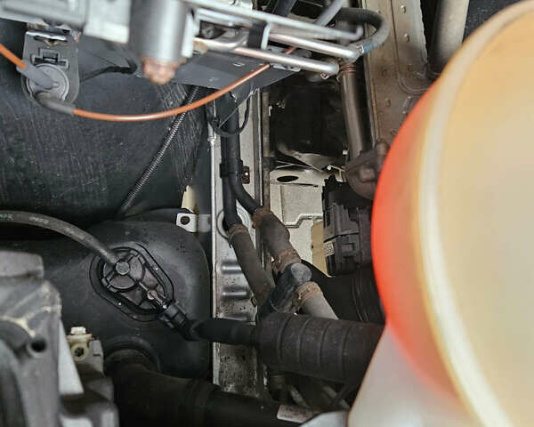 Серый Мерседес Sprinter, объемом двигателя 3 л и пробегом 335 тыс. км за 38499 $, фото 31 на Automoto.ua