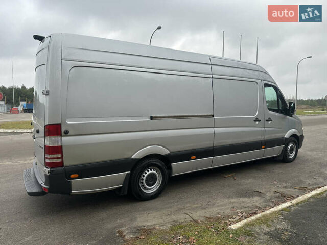 Серый Мерседес Sprinter, объемом двигателя 2.2 л и пробегом 291 тыс. км за 21500 $, фото 10 на Automoto.ua